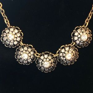 😍Lia Sophia “Nora” Necklace